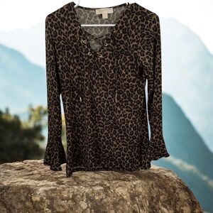 Michael Kors  Animal Print Blouse w/Bell Sleeves and Criss-Cross Tie  Size XS